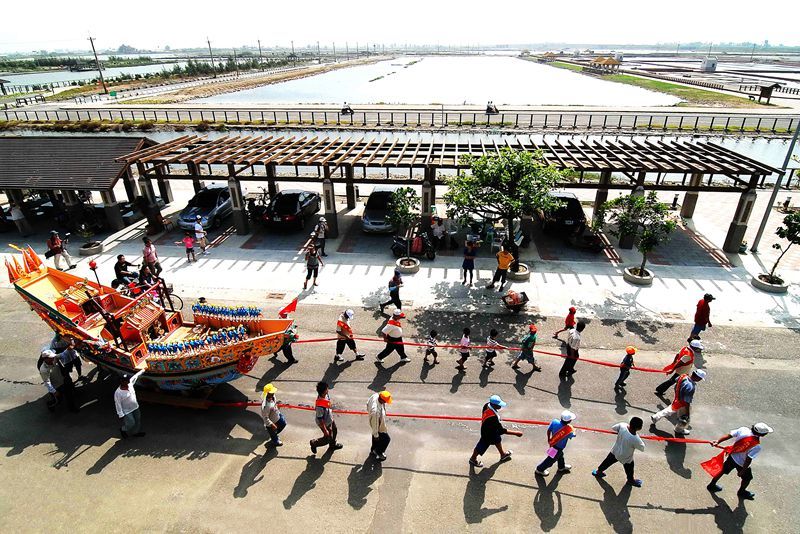 北門永隆宮送請親船途中