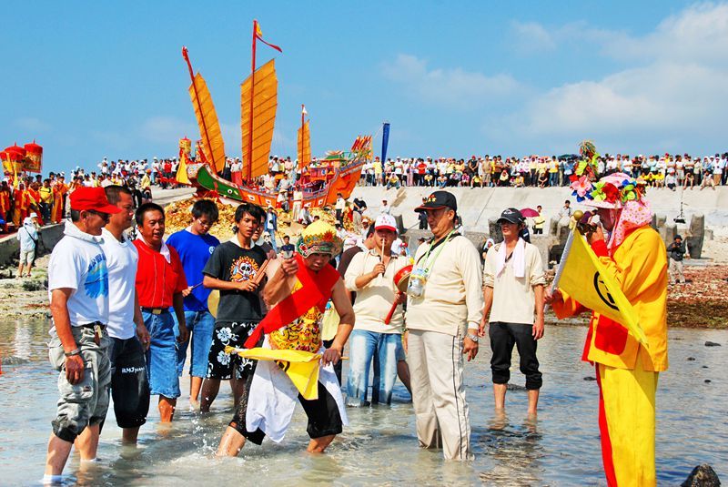 北甲北辰宮之小法師與報馬仔