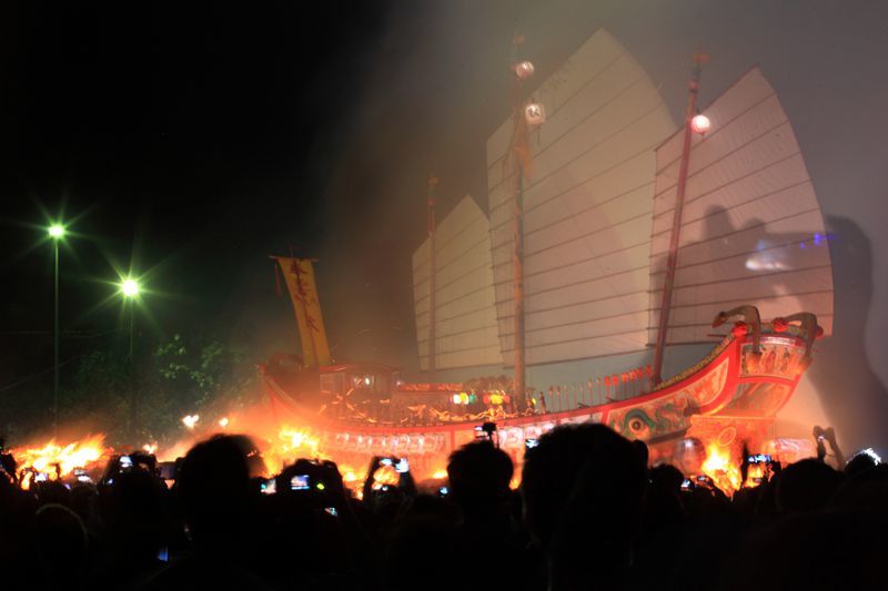 東港東隆宮送王