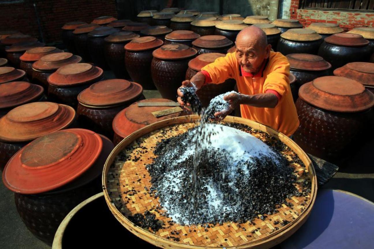 佳作─豆油伯手工釀醬油