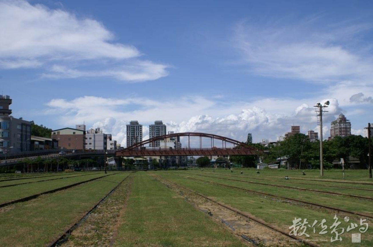 公園陸橋<BR>kimiko tsai /攝