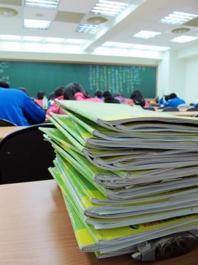 第二本聯絡簿<BR>紅蘿蔔波  /攝