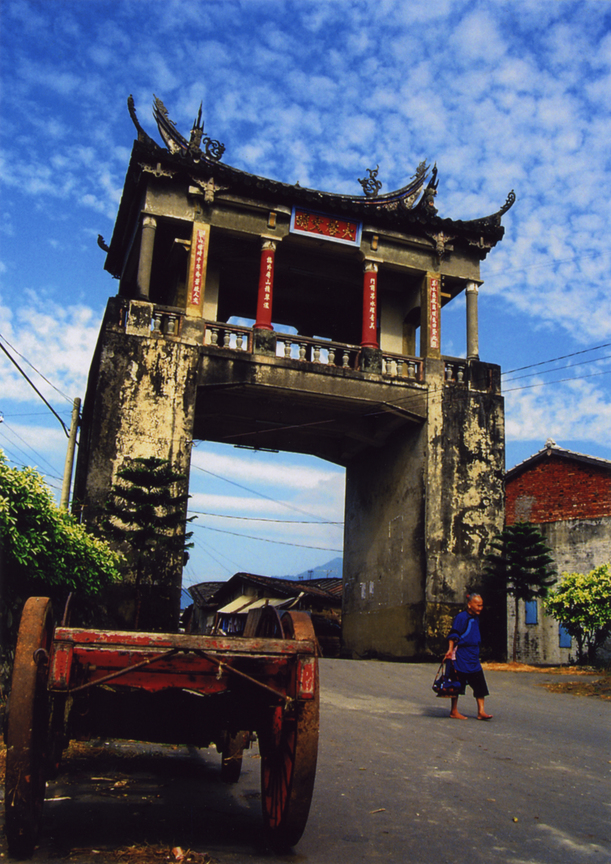 【第一名】古城古物老人遊-曾騰桂