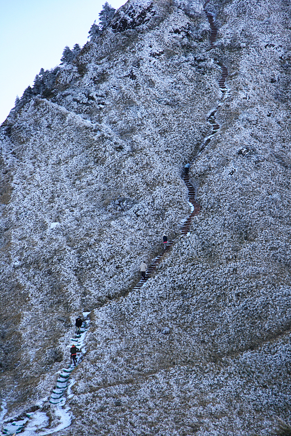 登山