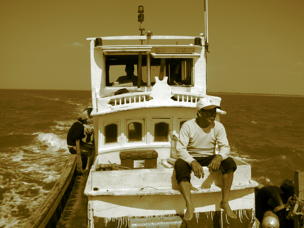 出航<BR>圖．文/陳皇儒    