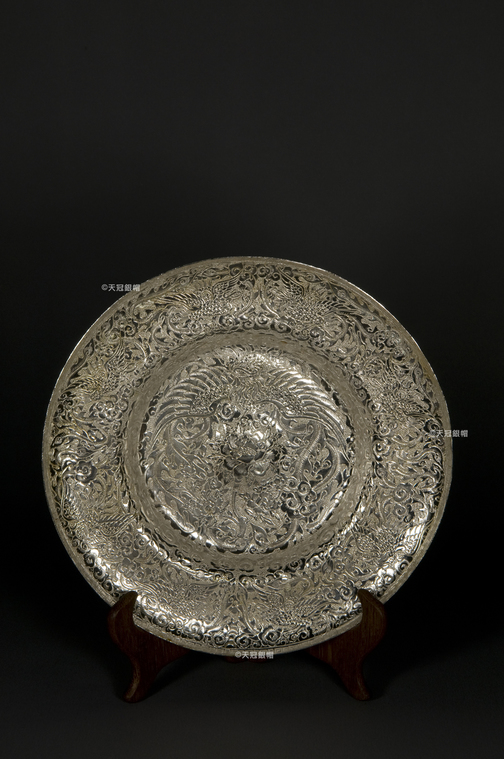 銀鏨花紋龍鳳盤