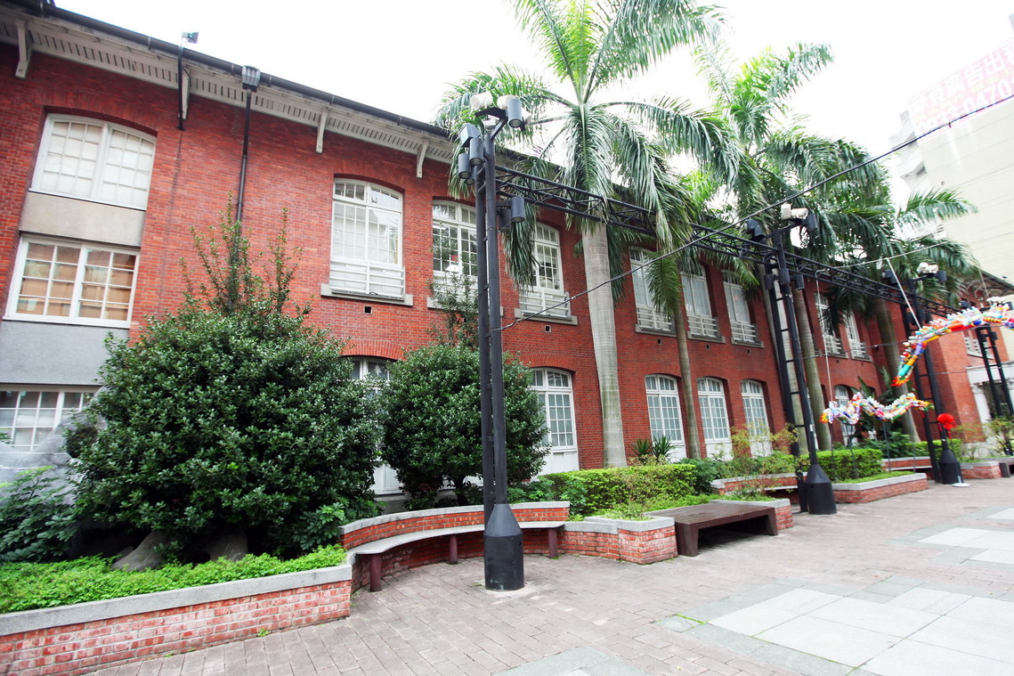 臺北市 臺北市政府舊廈(原建成小學校)02