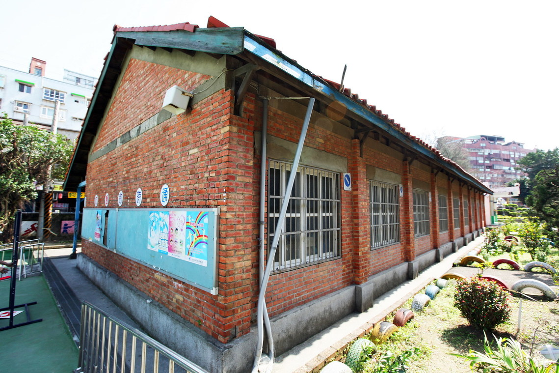 新北市 八里國民小學紅磚教室01