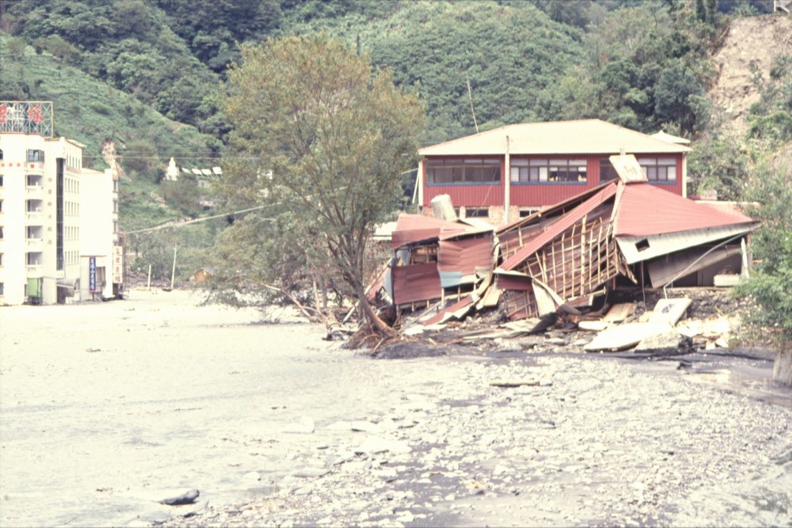 道格颱風