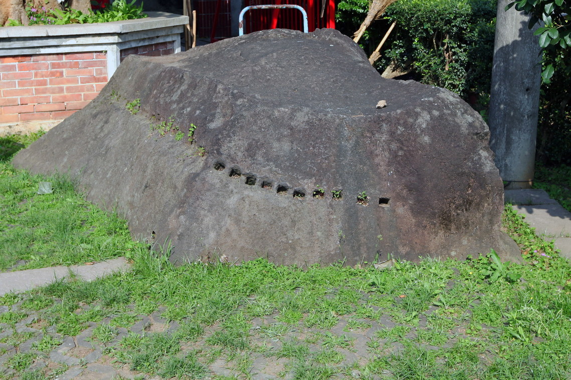 新北市 關渡媽祖石02