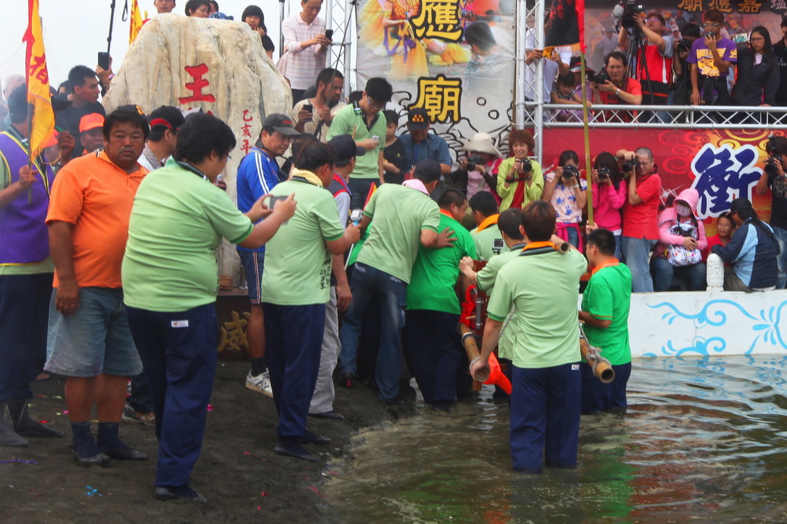 嘉義縣 新塭嘉應廟「衝水路、迎客王」26