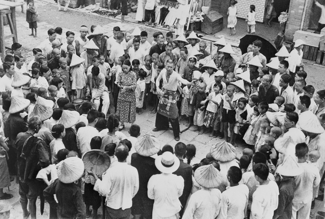 北埔上街 江湖賣藝人1935~37鄧南光
