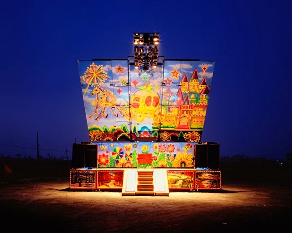 STAGE—沈昭良攝影展