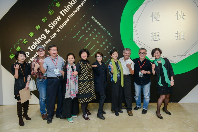 〈【快拍慢想】編導式攝影的社會光譜〉