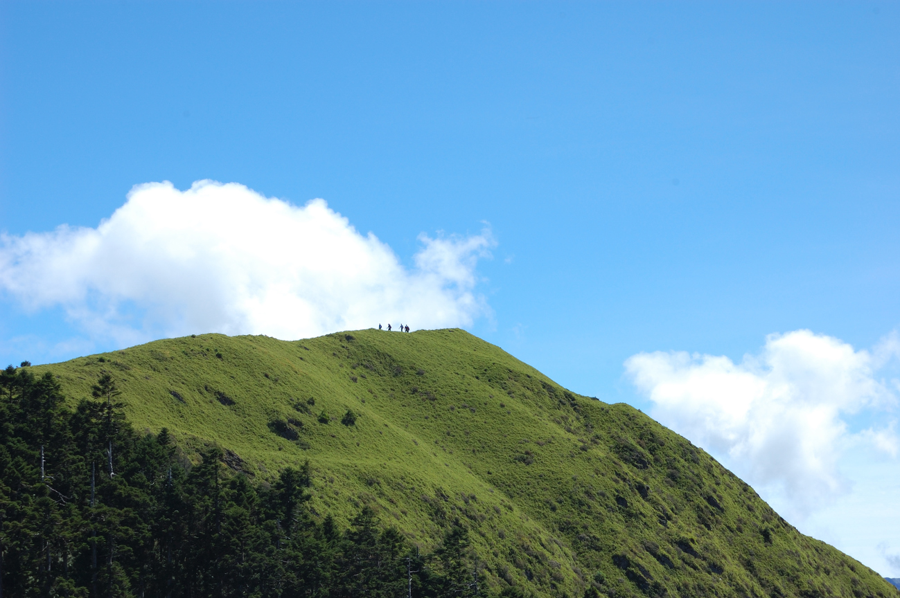比合歡西峰還高還漂亮的-假山頭