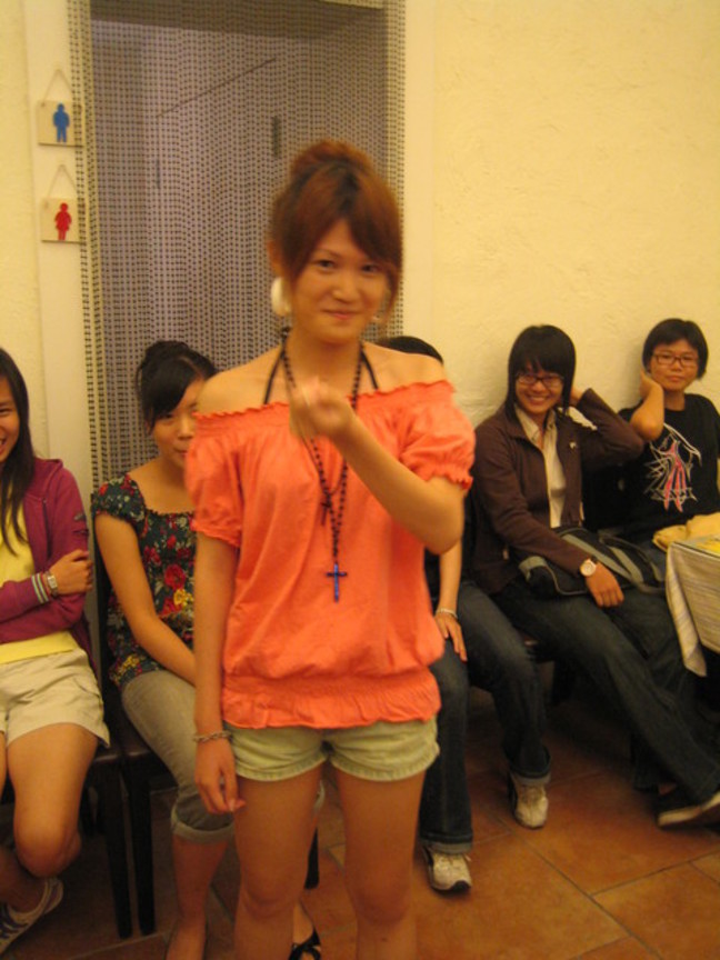 要做奇怪的動作  可是沒有拍好