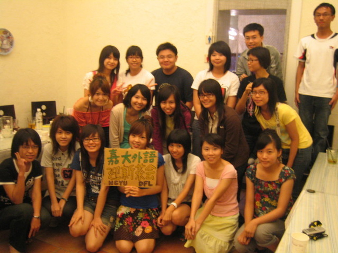 嘉大外語高屏區101級新生；)