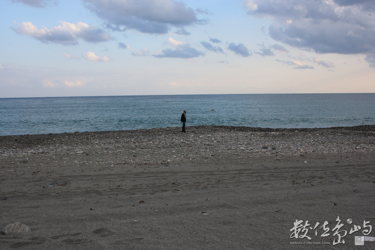  看不出來吧,那可是一位帶著孫子的...外國人呢....但是愛台灣就是台灣人也�