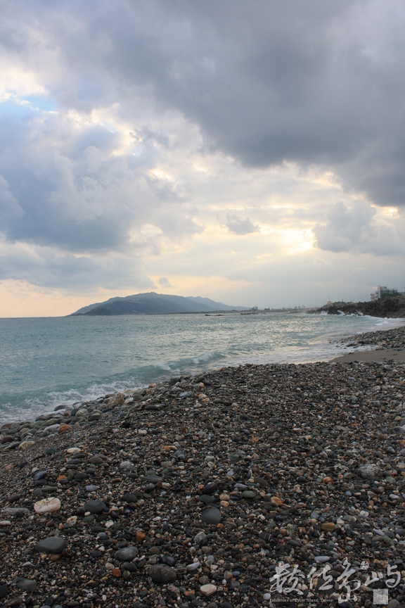  對面那座山是東部海岸山脈的開始....