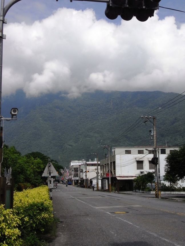遠山巍峨