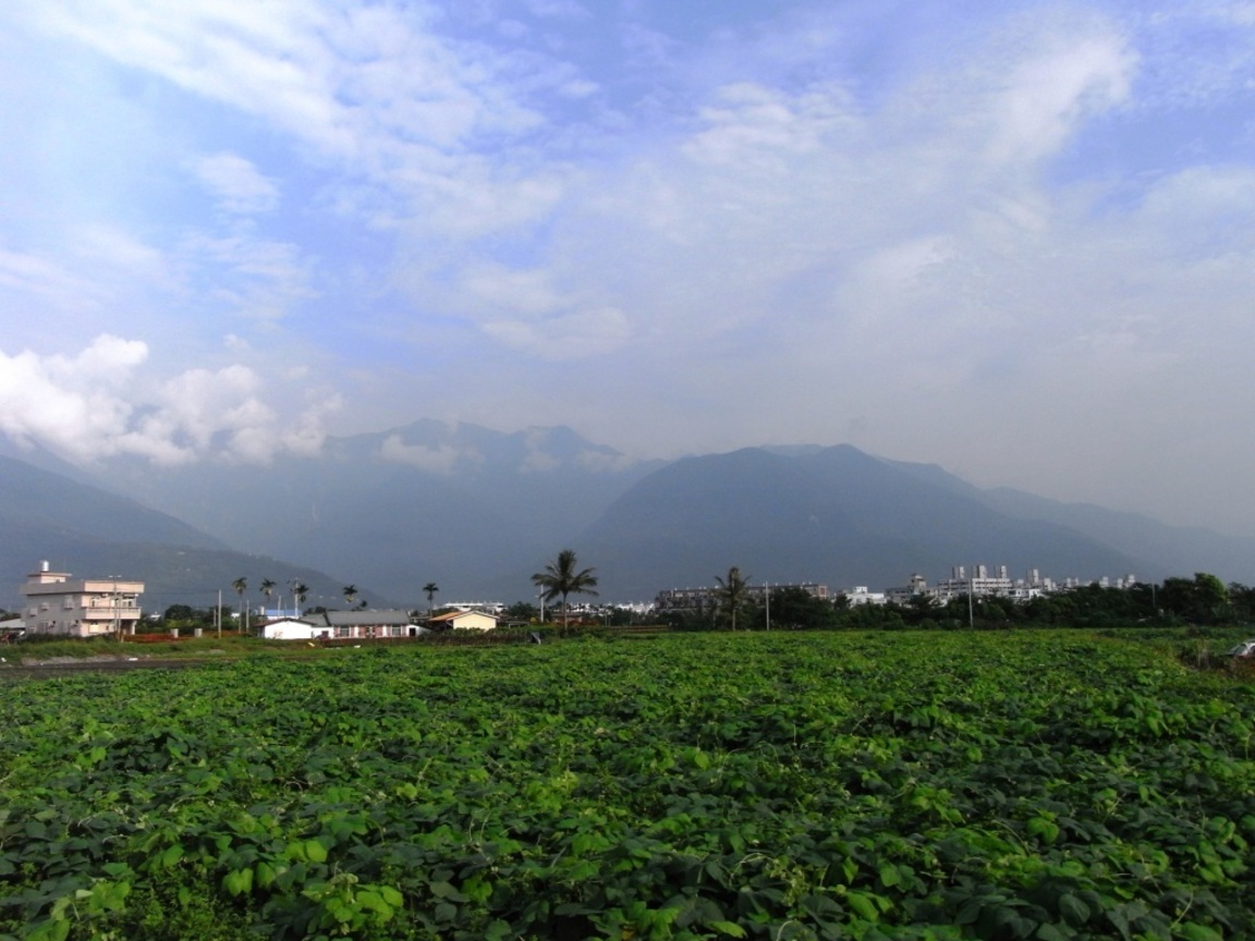 遠山巍峨