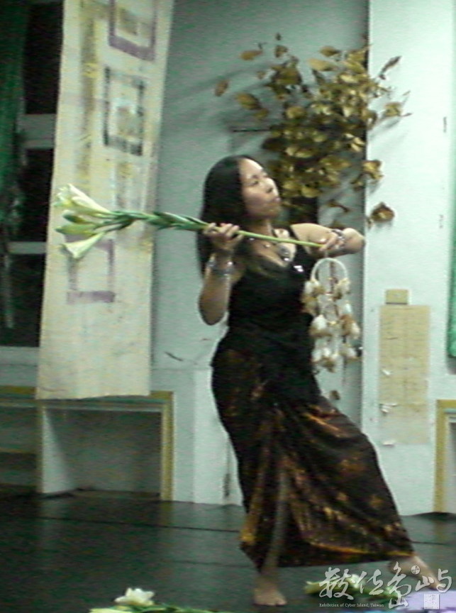 「從源頭出發再回歸」---玫玲MicoMegaWega定期即興展演在板橋社區大學2009