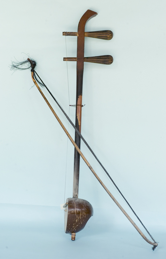 提絃（殼仔絃）