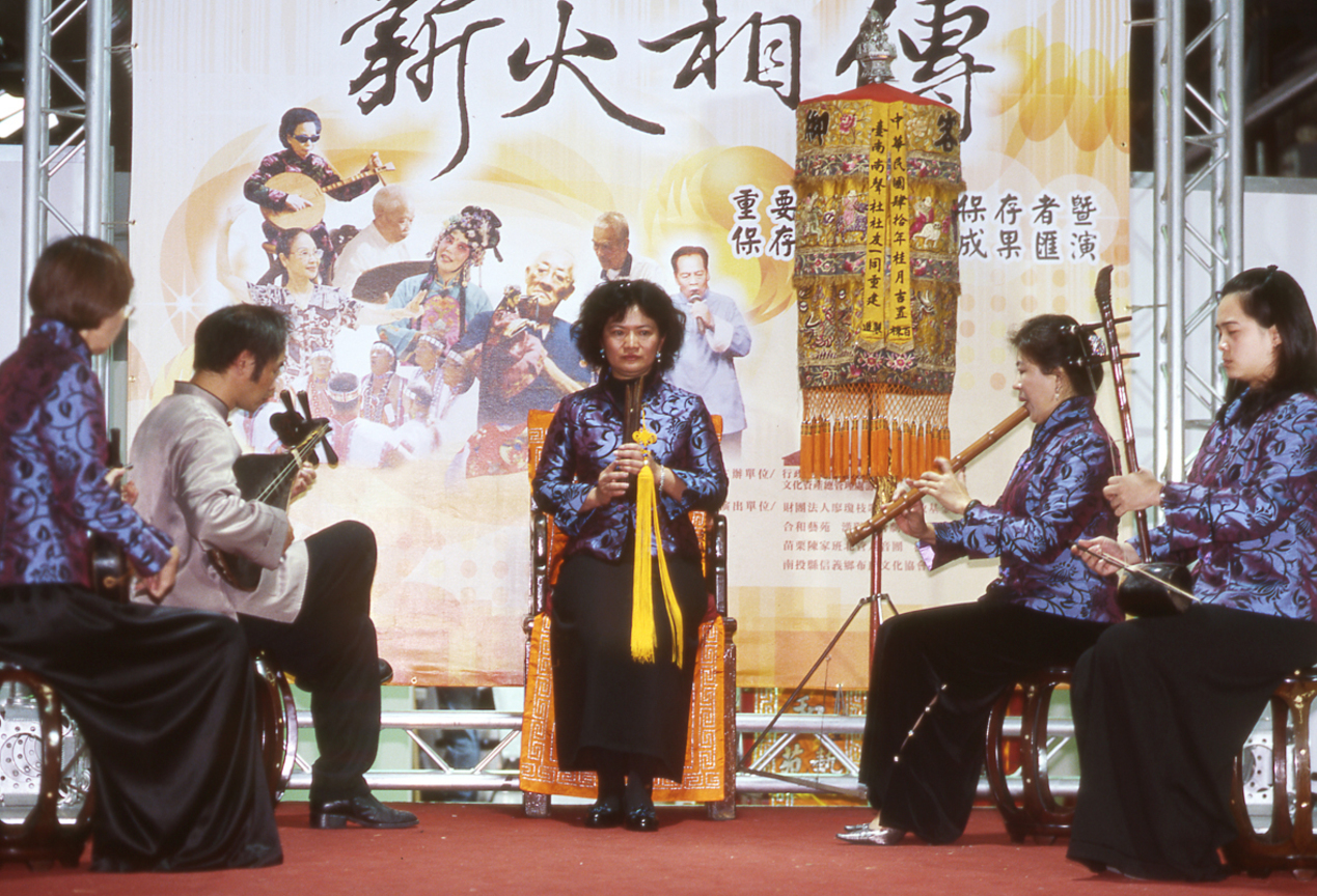 南聲社巴黎演出