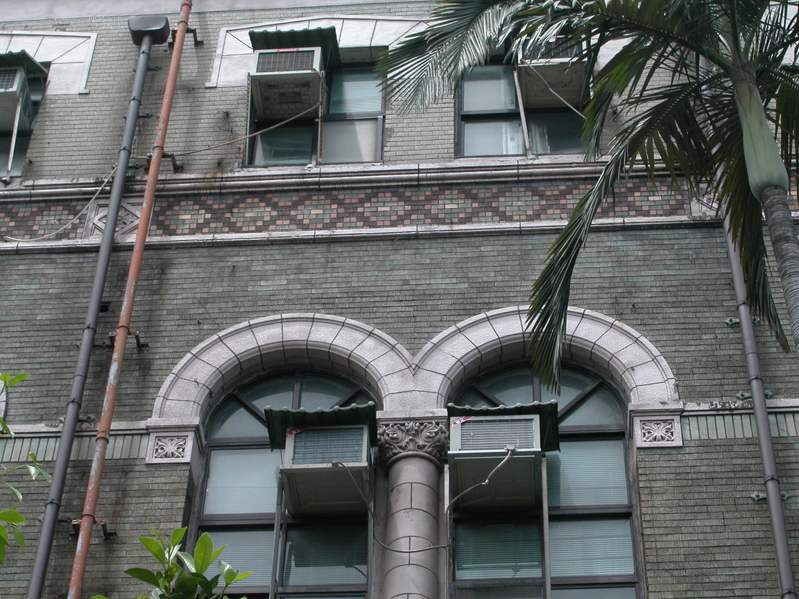 臺北司法大廈外牆磁磚