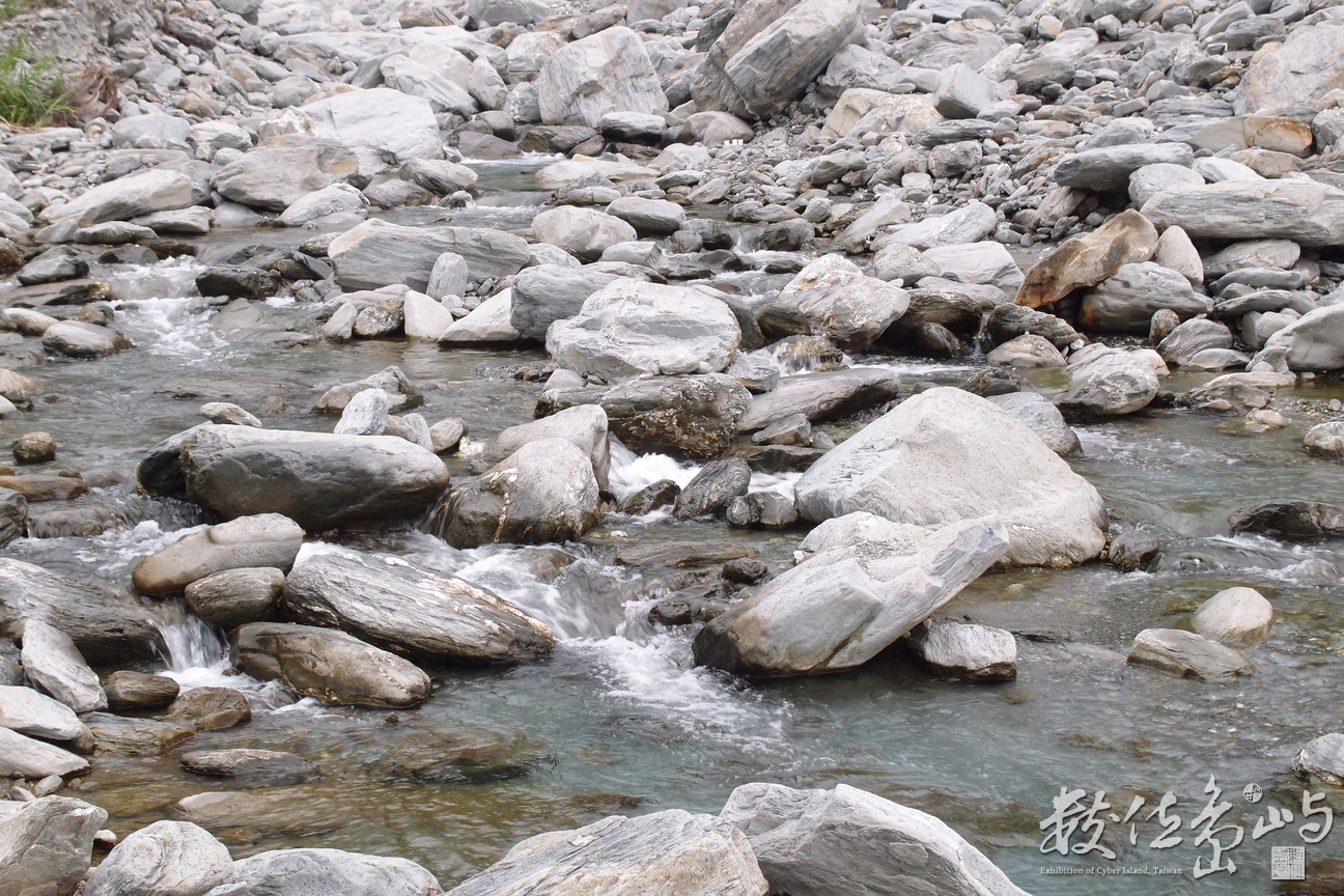 20141014拍攝於大興瀑布005