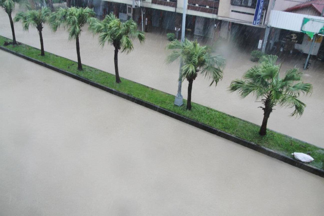 島‧雨--颱風帶來的雨