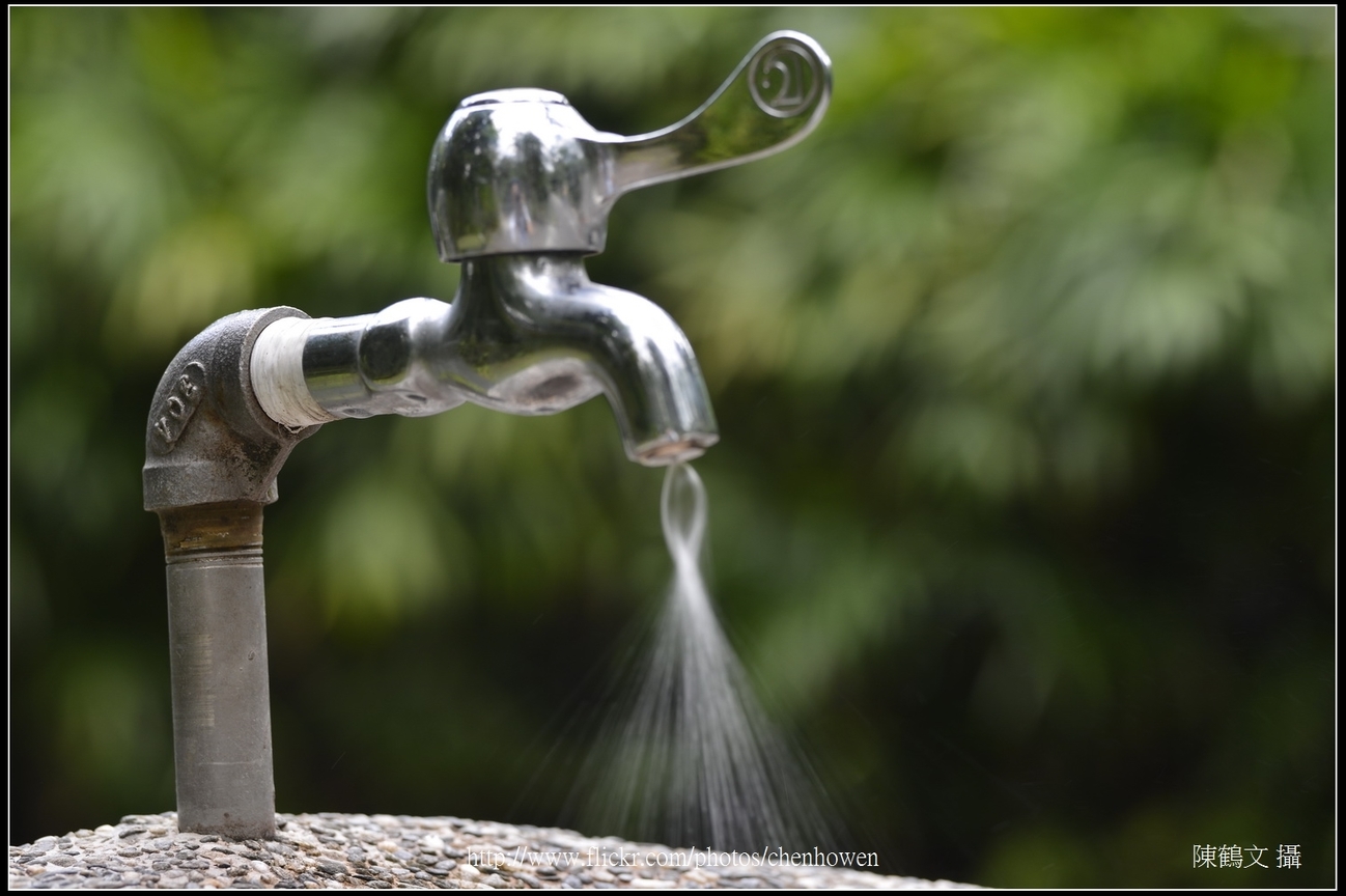 水龍頭_03_台北植物園_Schneider TV-Xenon 100mm F2 & Nikon D800.jpg