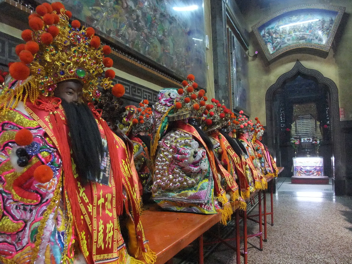 萬年殿王爺佛祖回殿過爐的等待時刻