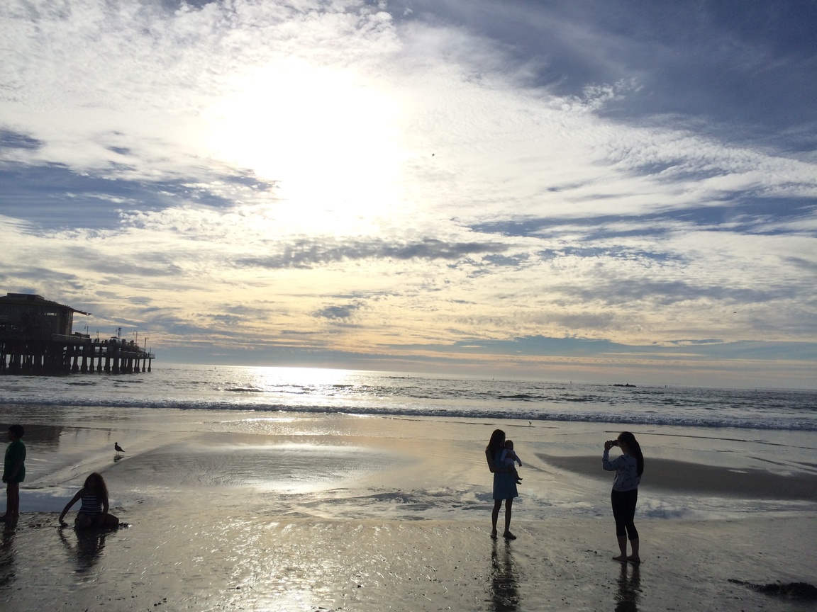 三點的天空 抱著小寶寶的美麗新手媽媽