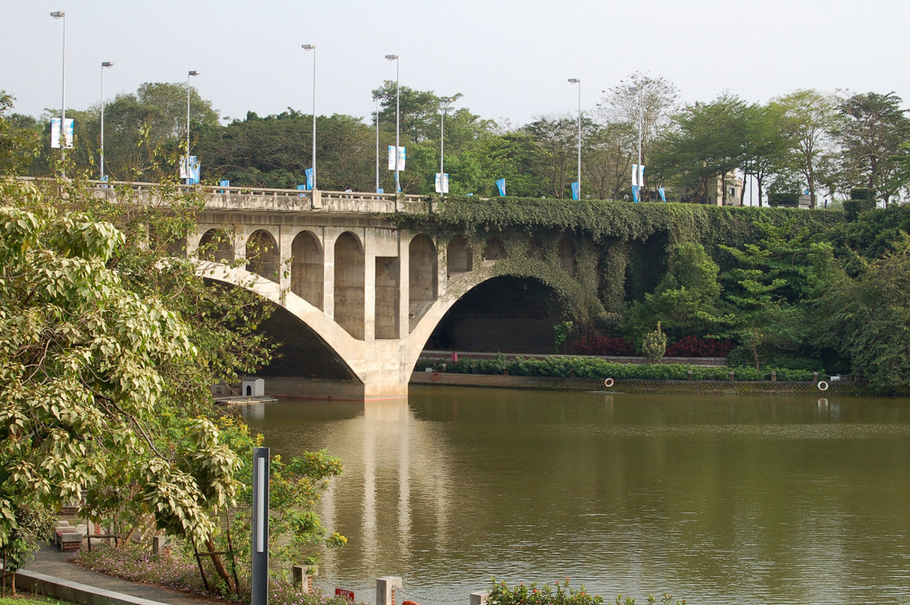 嘉義縣民雄鄉─中正大學校園風光