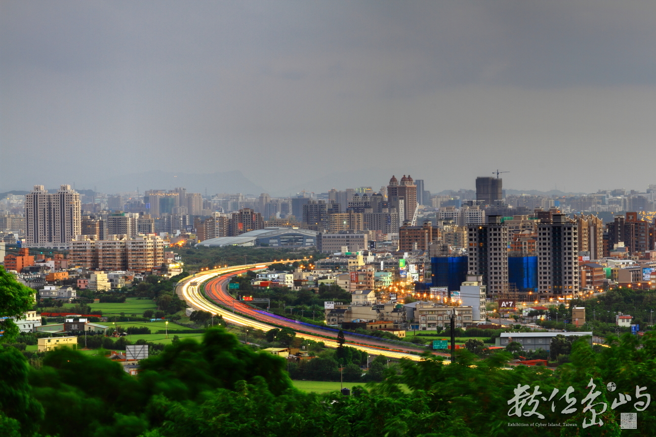 竹北高樓與田園