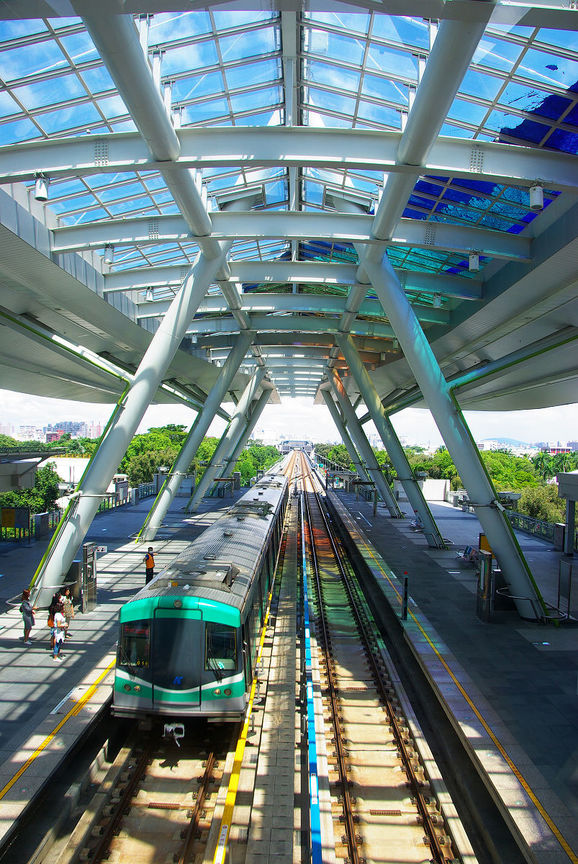 高雄市左營區─捷運世運站