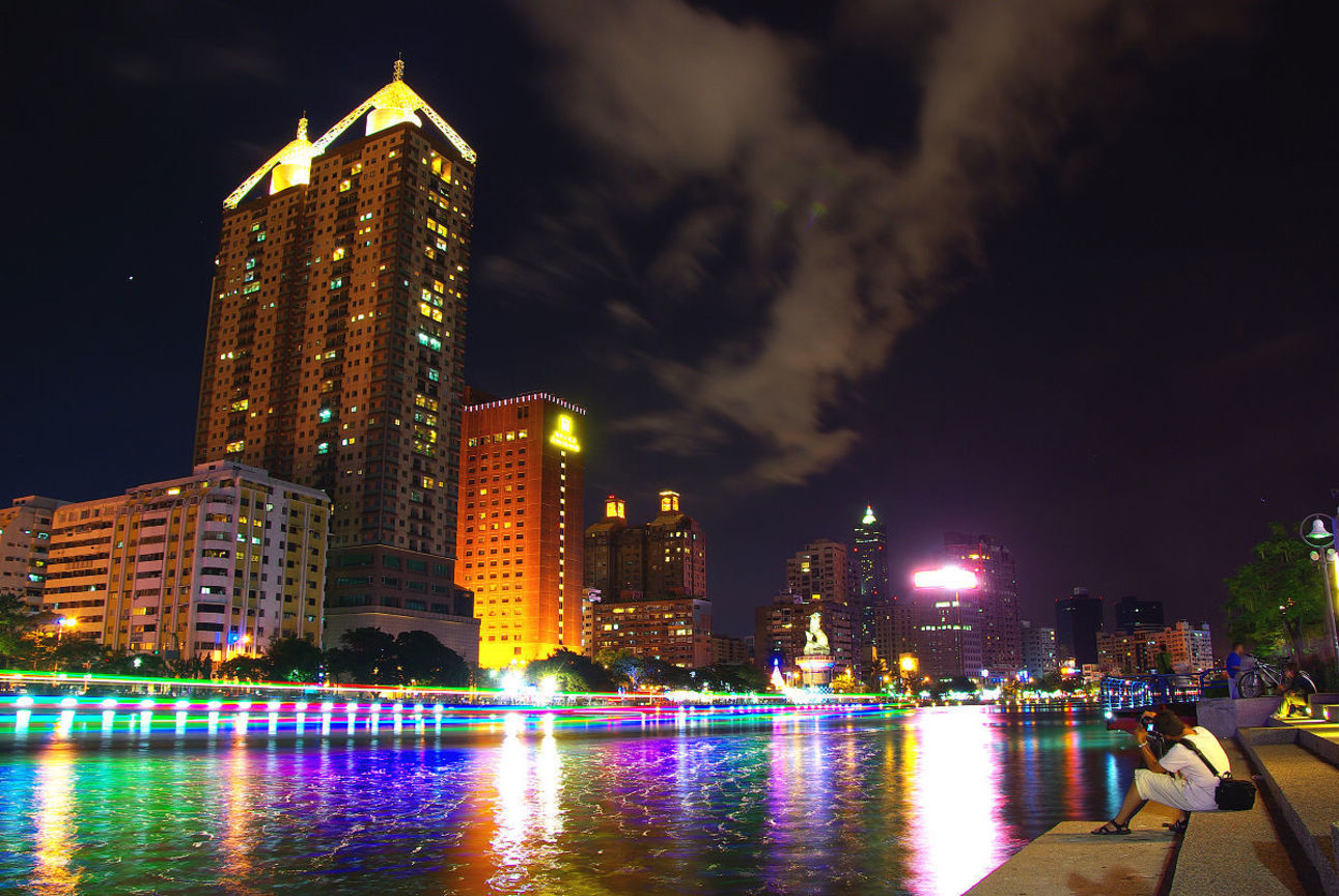 高雄市鹽埕區─愛河夜色