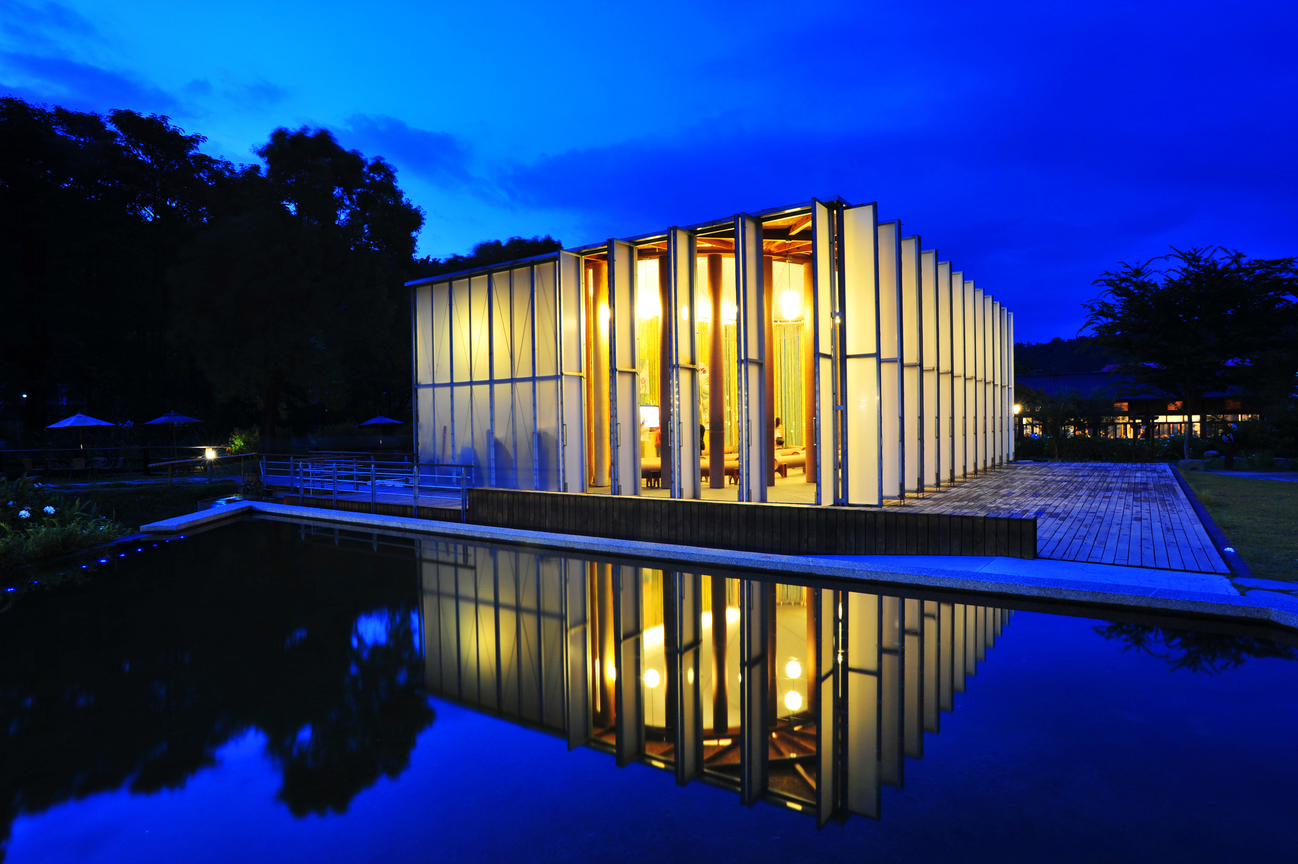 南投縣埔里鎮-紙教堂之夜