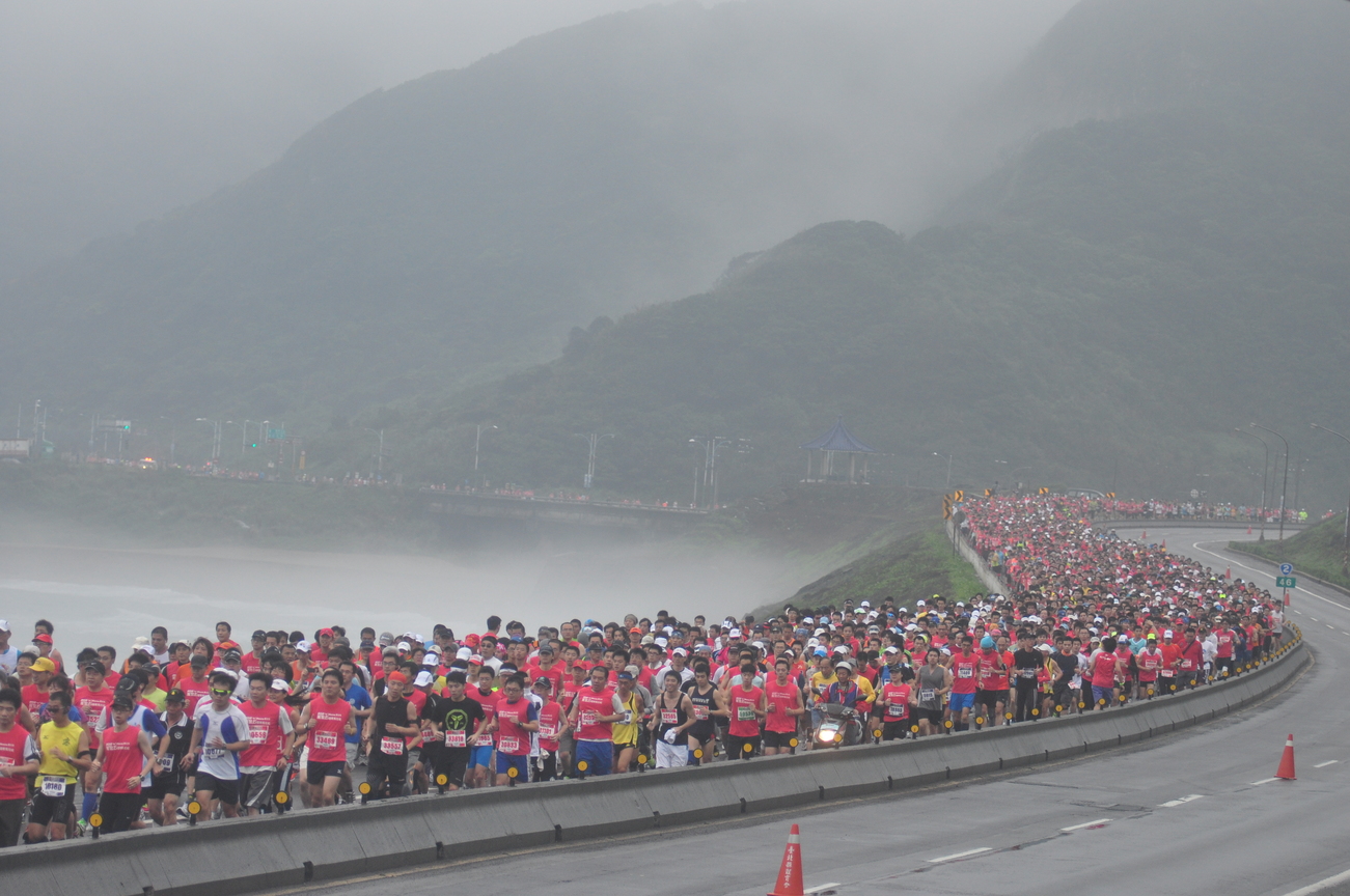 金萬石路跑