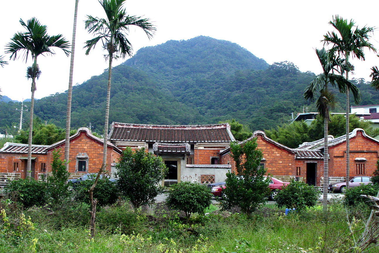 新北市深坑區─陳秋菊的故居「德鄰居」