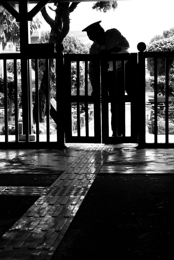 台中市大肚區-盡忠職守