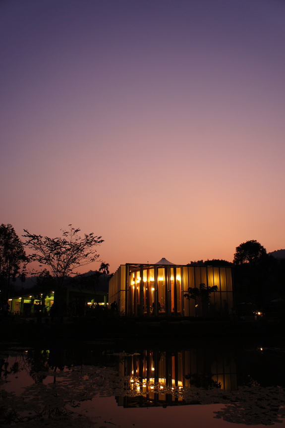 南投縣埔里鎮－紙教堂