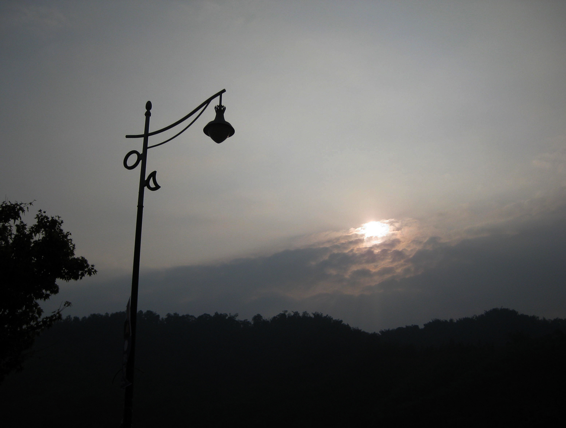 南投縣魚池鄉－殘燈