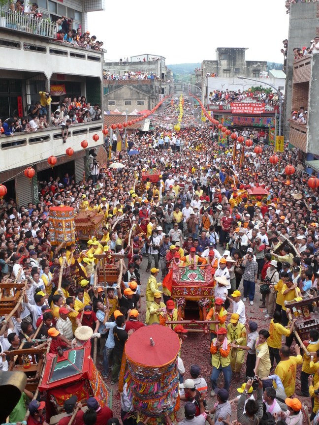 三月瘋媽祖