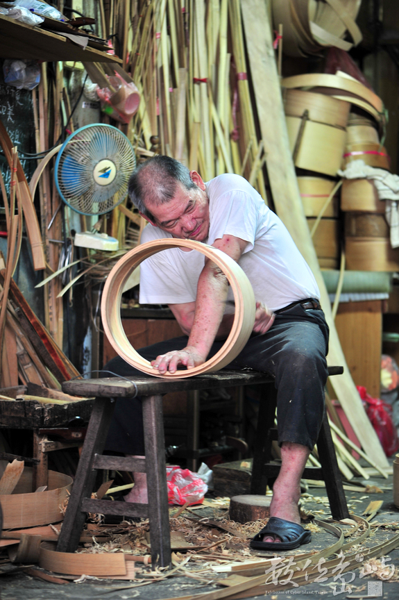 鹿港小鎮的蒸籠師父