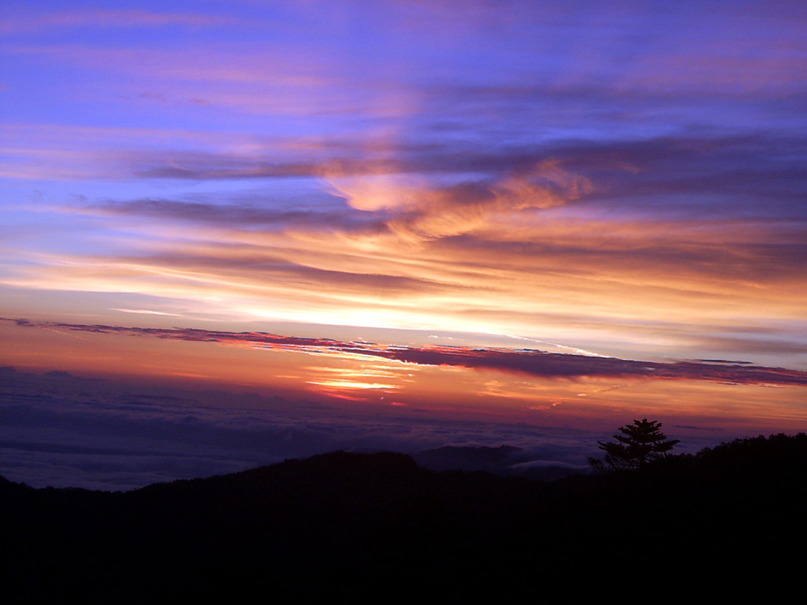 布秀蘭山營地晨曦