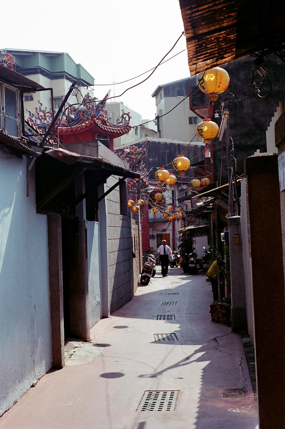 總爺老街頂土地公廟旁巷弄