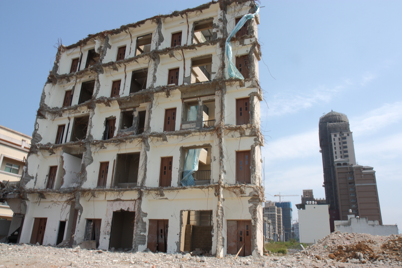 新竹縣竹北市-拆大樓