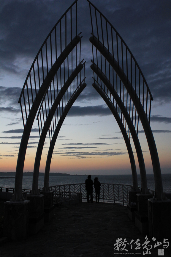 新北市石門區─石門婚紗廣場─合十